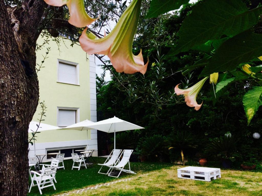 Ascoli Bonjour B&B & Apartments Parcheggio Privato & Giardino Асколі-Пічено Екстер'єр фото