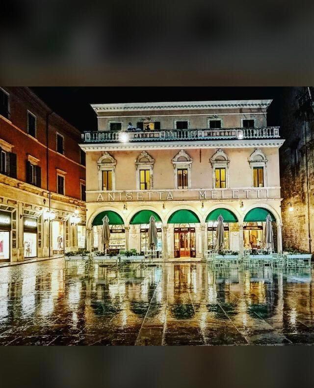 Ascoli Bonjour B&B & Apartments Parcheggio Privato & Giardino Асколі-Пічено Екстер'єр фото